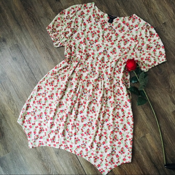 Adorable Floral Baby-Doll Dress!
